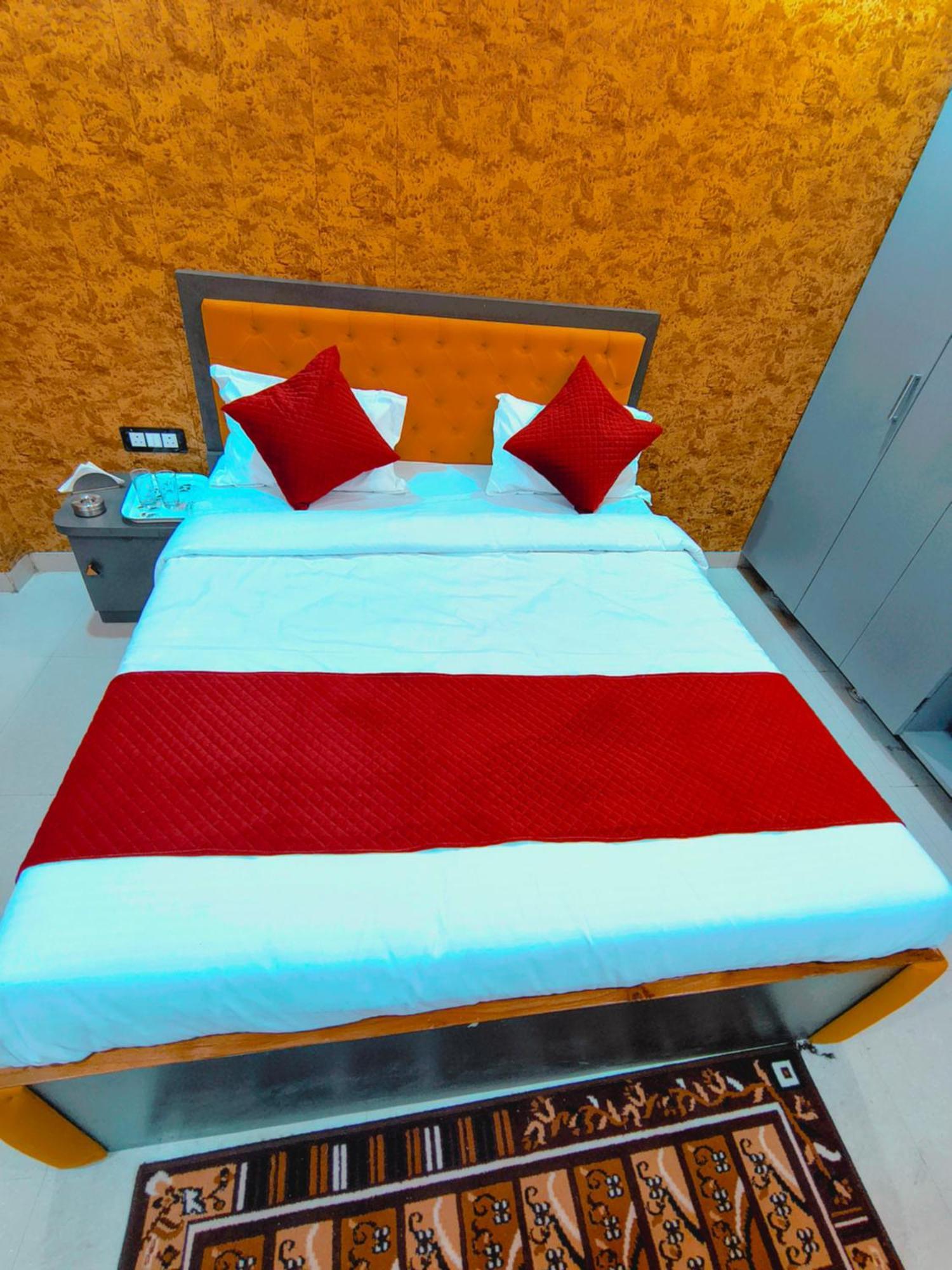 R K Villa- 500 Mtr From Kashi Vishvanath Temple * Varanasi