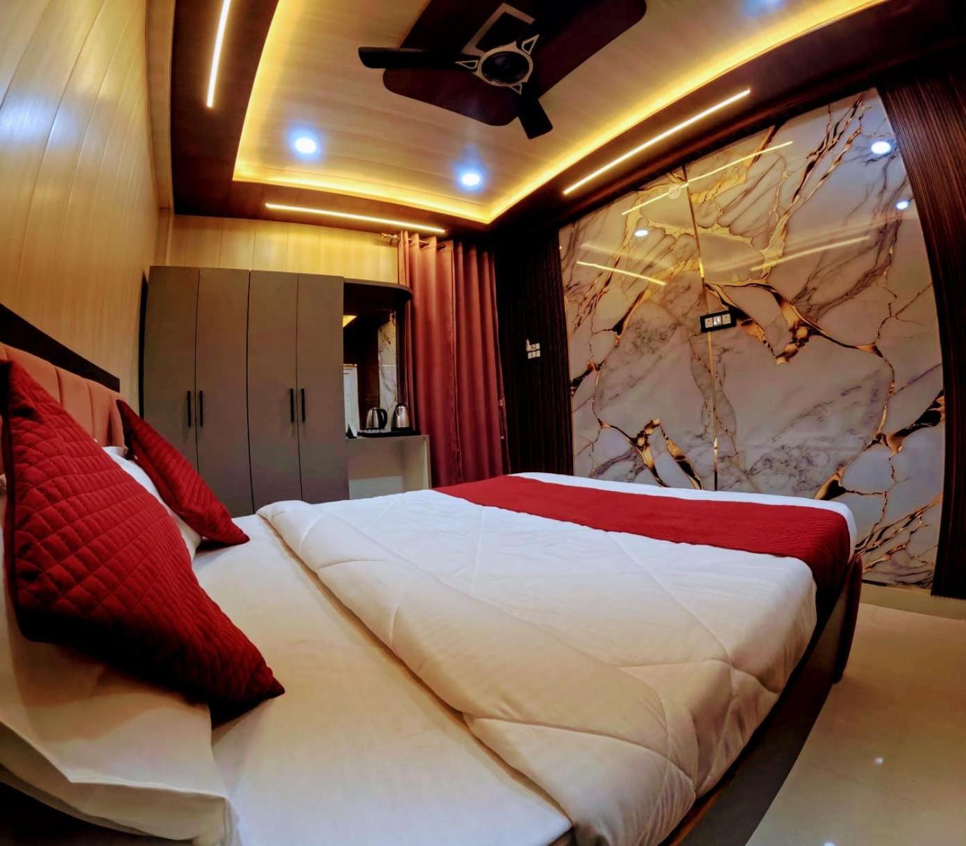 R K Villa- 500 Mtr From Kashi Vishvanath Temple * Varanasi
